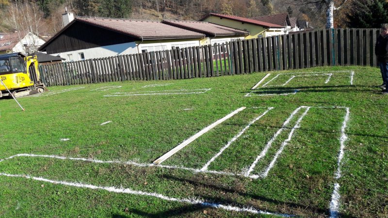 Pred volitvami se kopljejo in zasipavajo luknje Pred volitvami se kopljejo in zasipavajo luknje