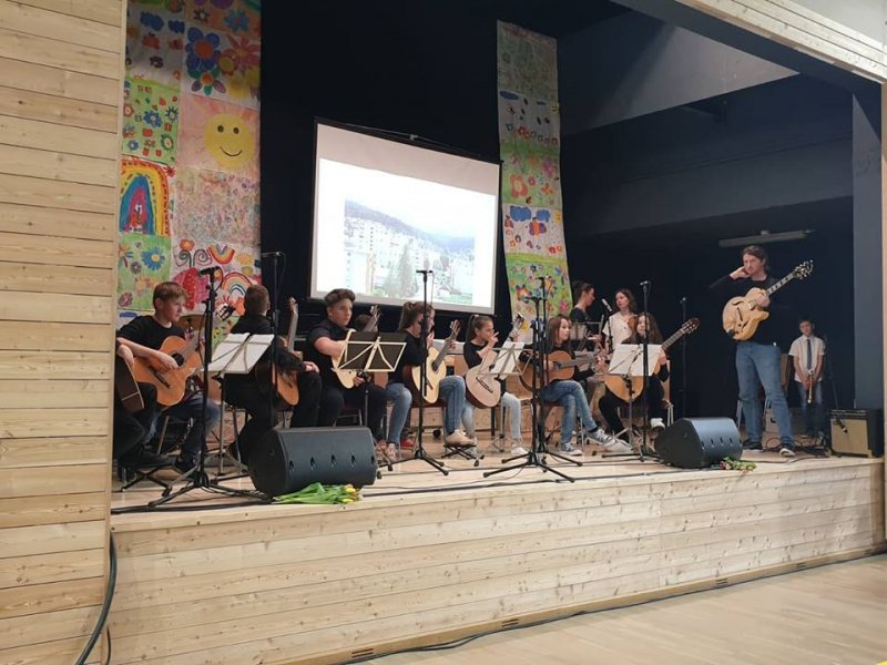 Dolgo pričakovana večnamenska dvorana v Kotljah odprla svoja vrata