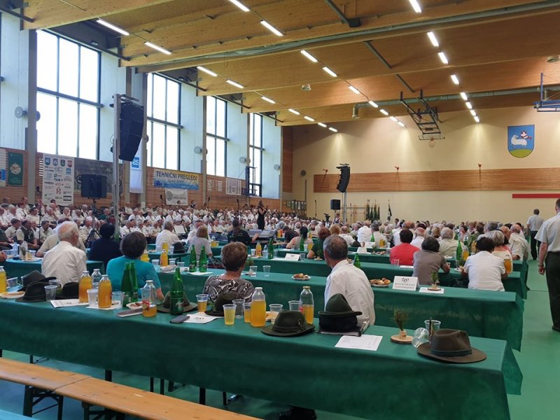 Okoli 400 lovcev na prazniku lovske kulture v Dravogradu Okoli 400 lovcev na prazniku lovske kulture v Dravogradu