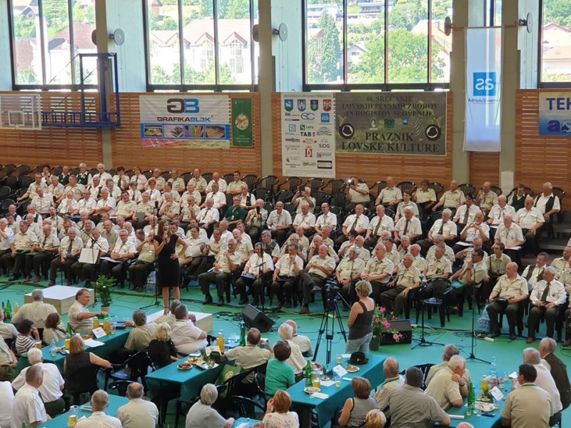 Okoli 400 lovcev na prazniku lovske kulture v Dravogradu Okoli 400 lovcev na prazniku lovske kulture v Dravogradu