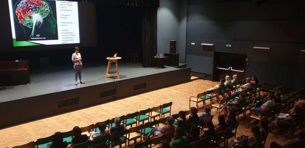 Sanela Banović: Ne bodimo utrujeni od življenja!