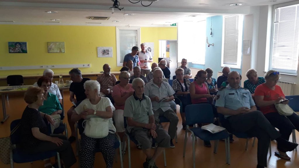 Tudi starejši vozniki so lahko varni udeleženci v prometu