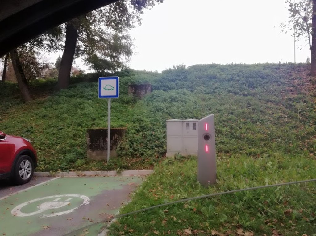 Električno vozilo za invalide