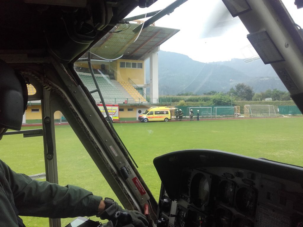 Vojaški helikopter odpeljal bolnika iz Dravograda v Maribor