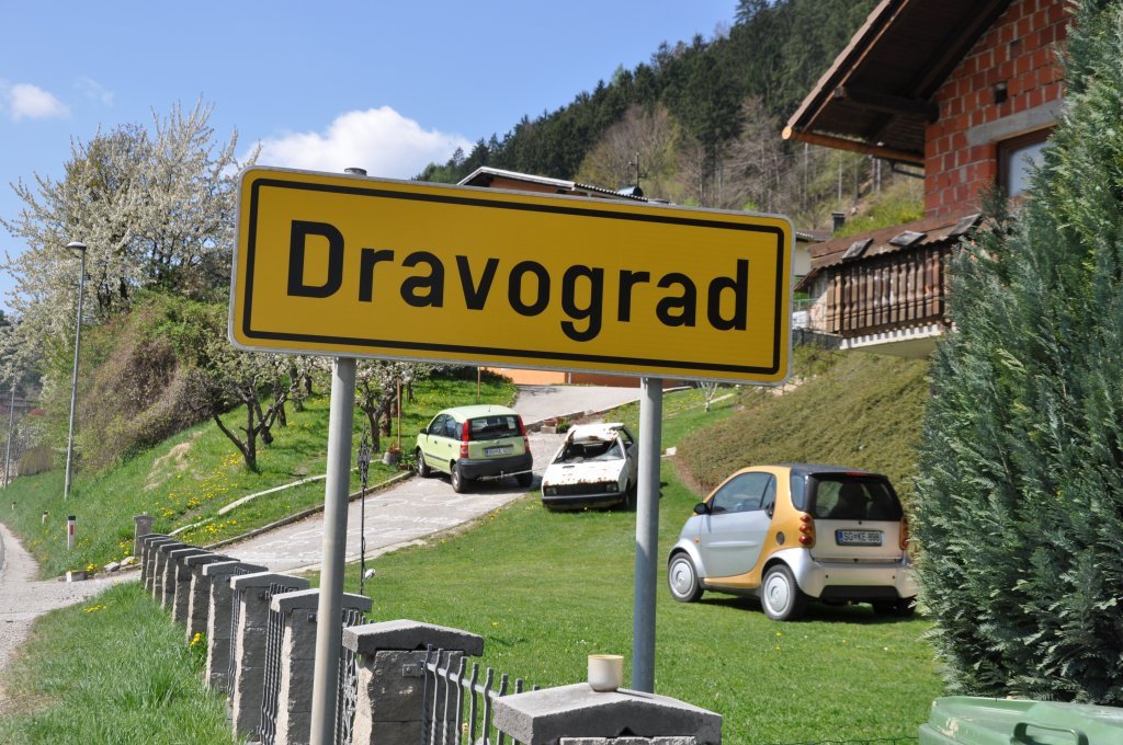 Korošec Korošcu volk - Z avtoodpadom nad soseda