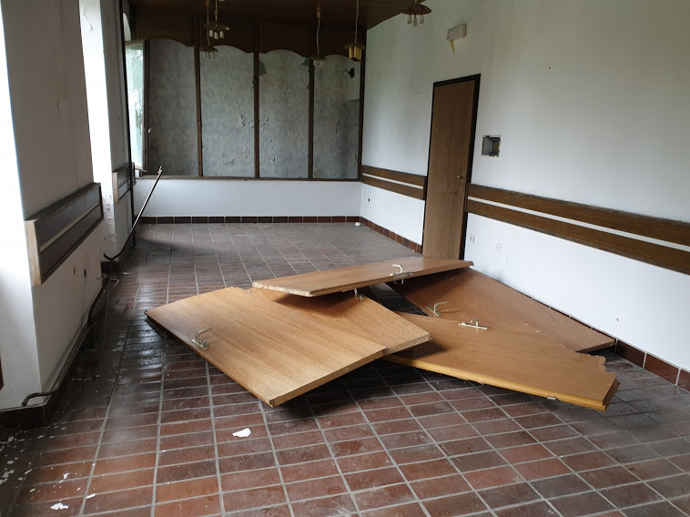 Propadajoči Rimski vrelec bodo podrli